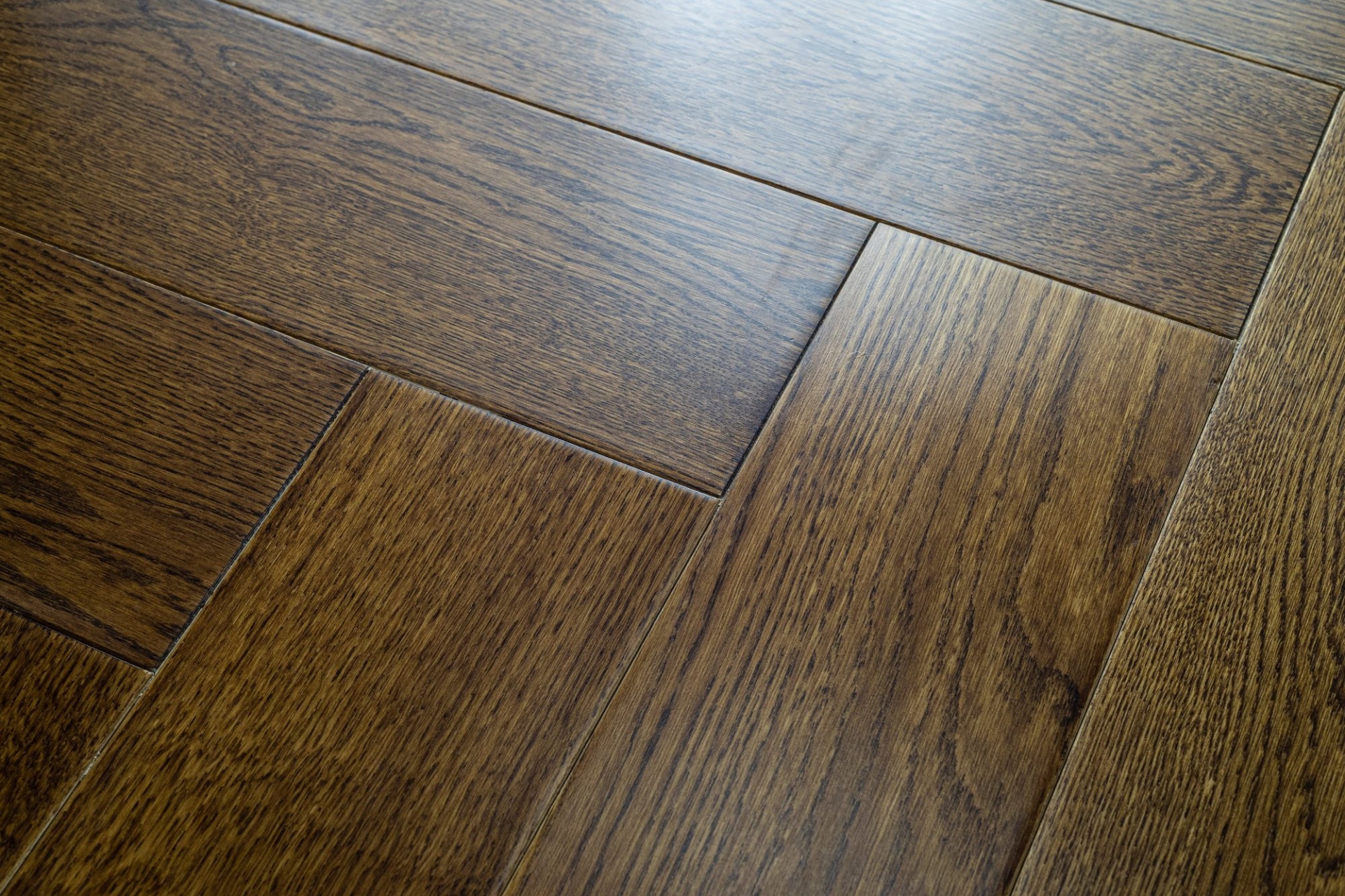 Инженерный паркет «Damy Floor» Ореховый (укладка елочкой) — купить в Воронеже